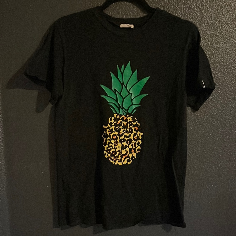 Pineapple Shirt!
